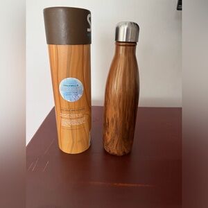 Swell wooden water bottle